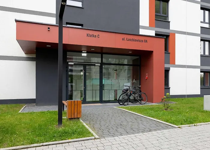 Cozy Apartments Łaszkiewicza with Parking by Noclegi Renters